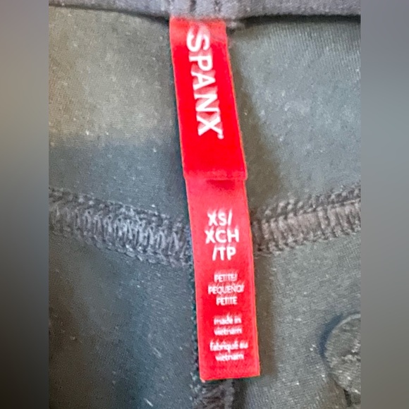 SPANX Leather-Like Ankle Skinny Pant, XS Petite - Picture 10 of 10